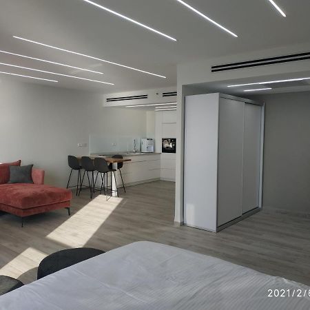 Almogim- Almog Building Haifa Luaran gambar