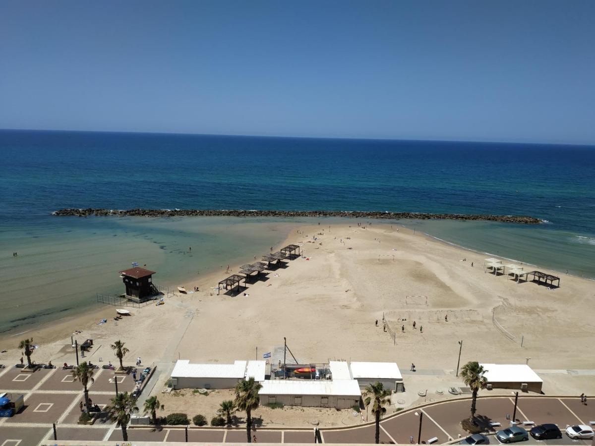 Almogim- Almog Building Haifa Luaran gambar