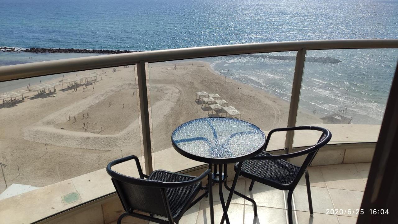 Almogim- Almog Building Haifa Luaran gambar