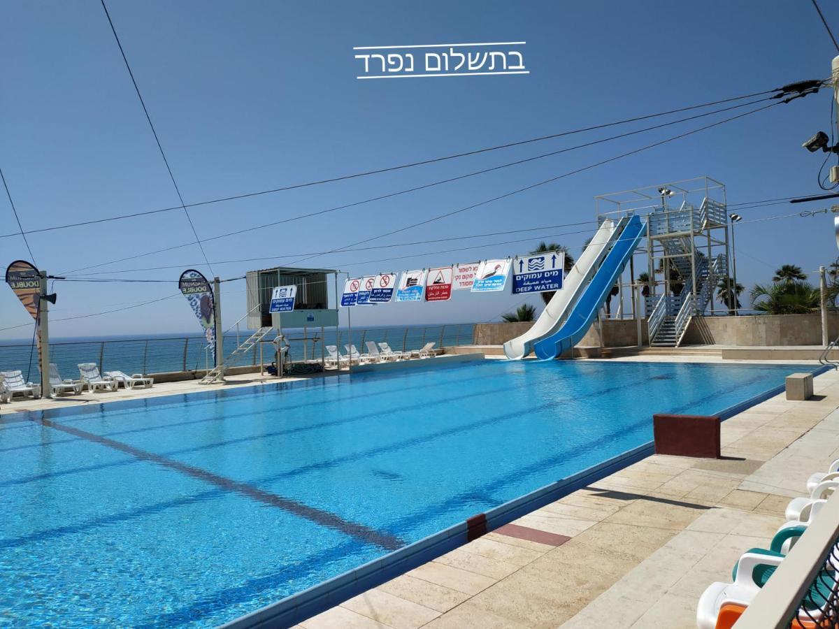 Almogim- Almog Building Haifa Luaran gambar
