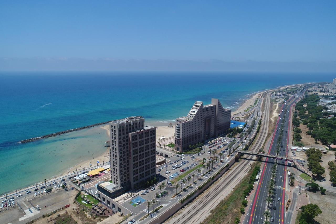 Almogim- Almog Building Haifa Luaran gambar