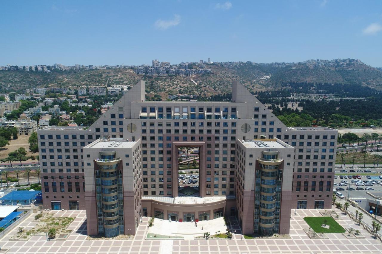 Almogim- Almog Building Haifa Luaran gambar
