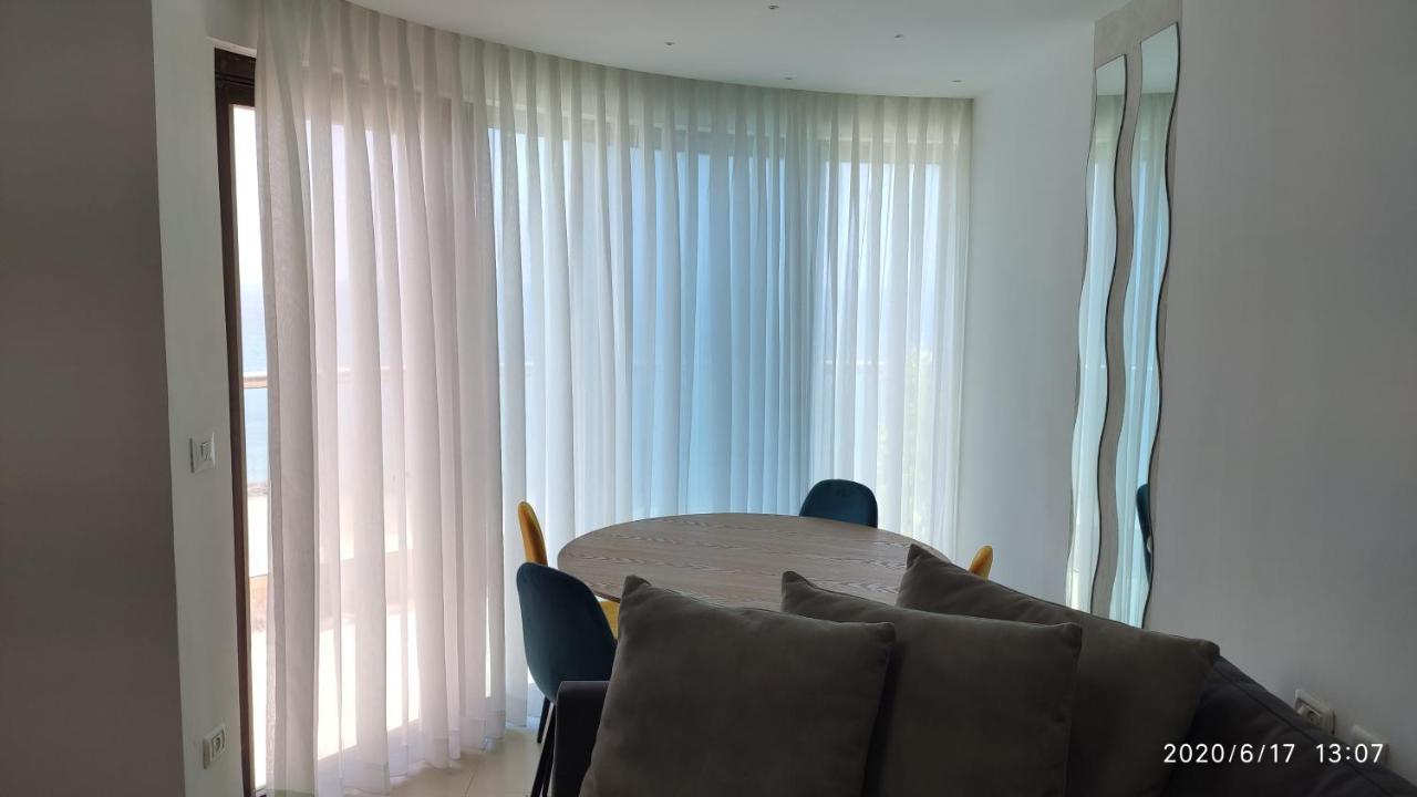 Almogim- Almog Building Haifa Luaran gambar